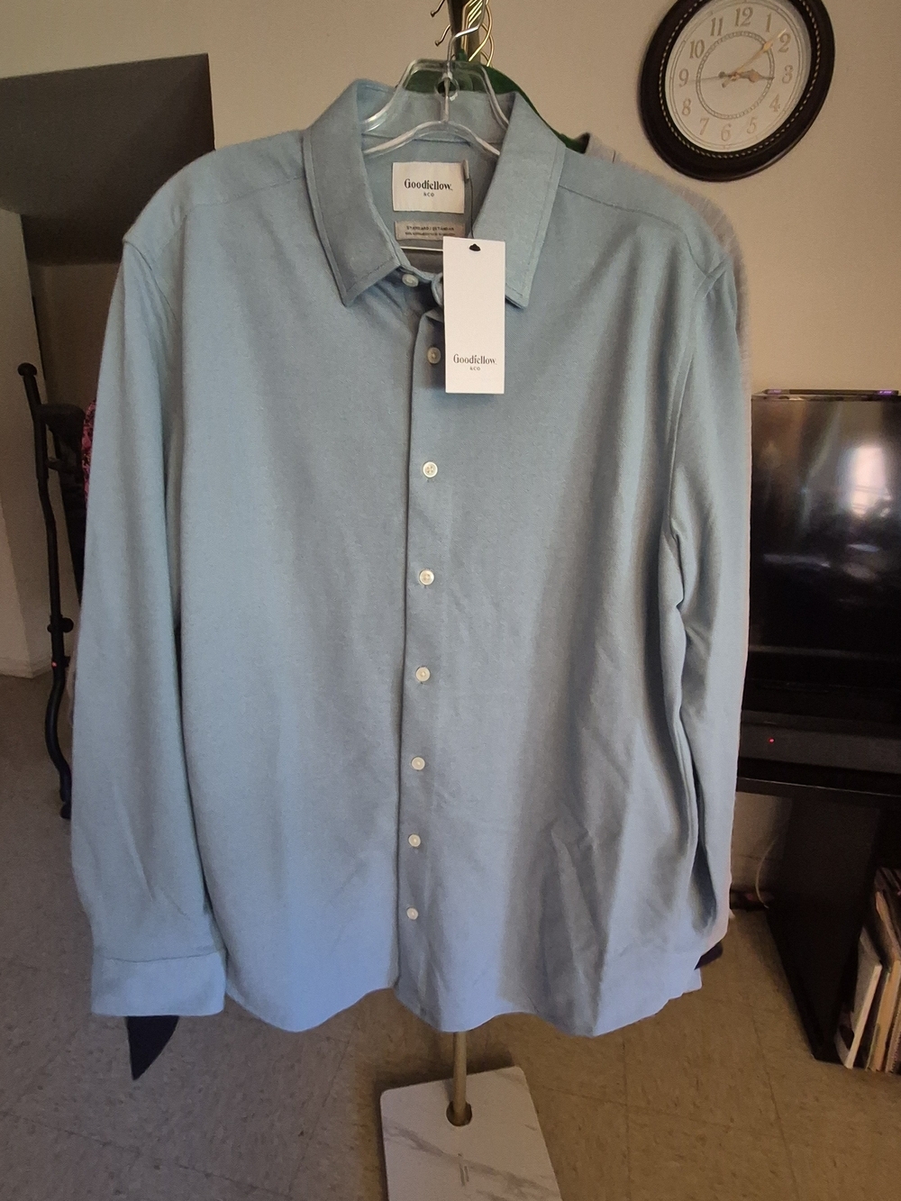Goodfellow & Co Men’s Light Blue Casual Button-Down Shirt